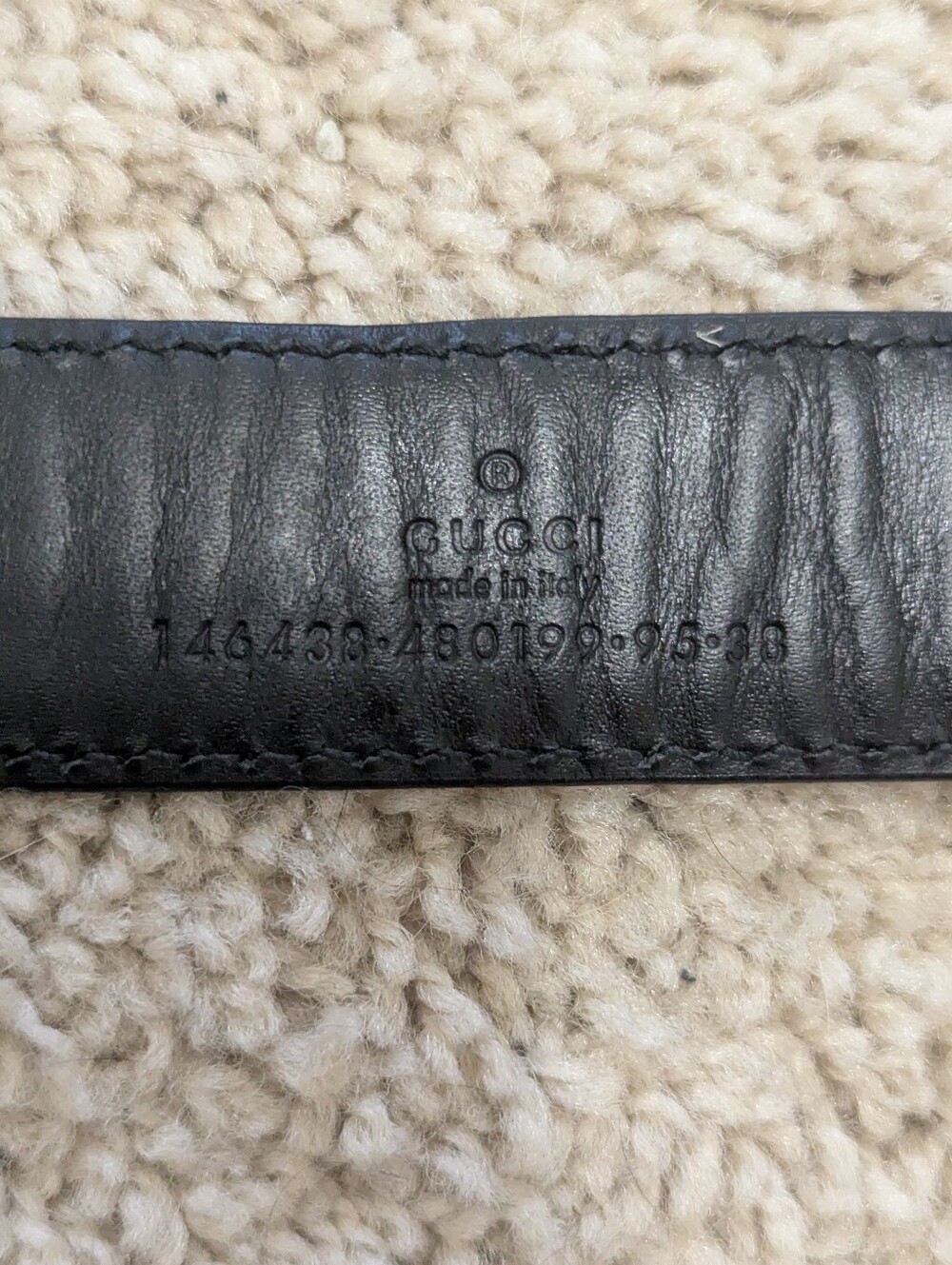 Gucci Black Leather Embossed Interlocking G Belt with Gold Buckle - Picture 7 of 7